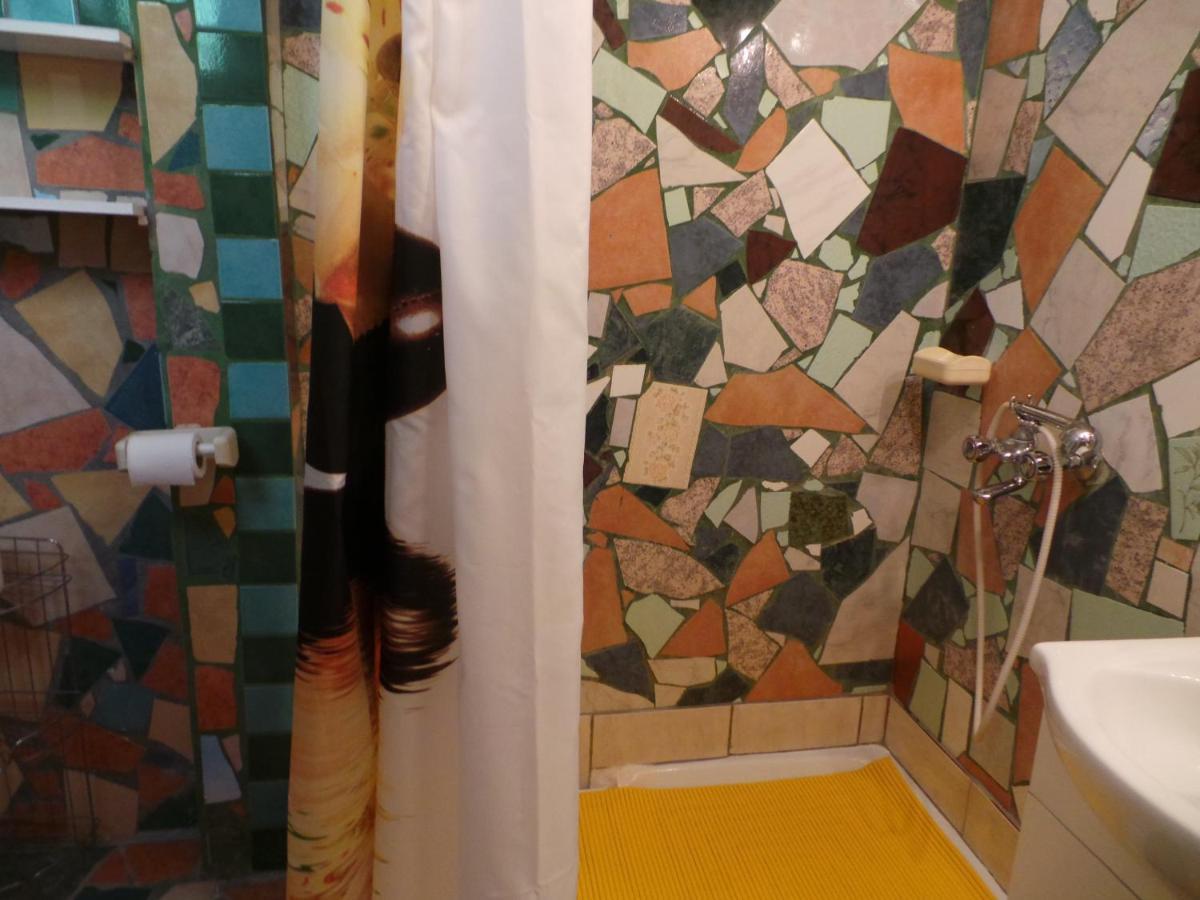 2 L Apartment Jablanac Bagian luar foto